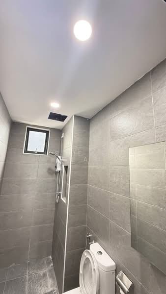 Pangsapuri untuk Disewa di KSL Bukit Gemilang - Steve Seah - Bathroom - PropertyGuru.com.my