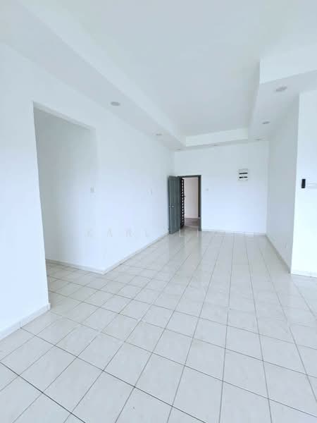 Pangsapuri untuk Dijual di Impian Senibong Residences - Karl Lim - Living Room - PropertyGuru.com.my
