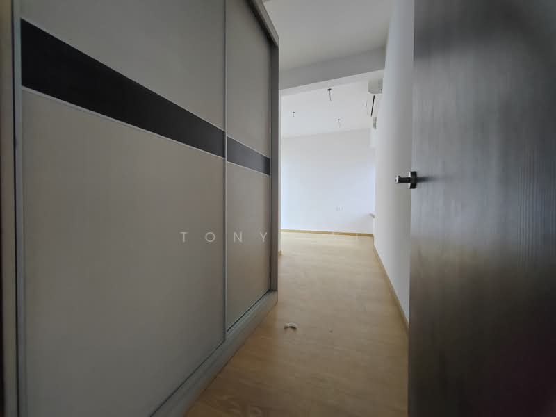 Service Residence for Sale at Bay Laurel @ Country Garden Danga Bay - Tony Lai - PropertyGuru.com.my