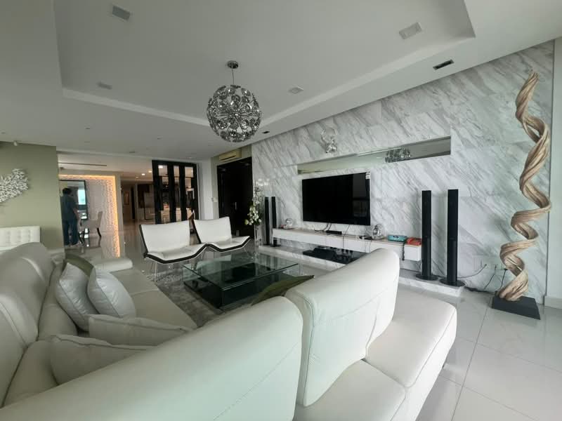 Kondominium untuk Dijual di Gurney Paragon - Pei Hoon - Living Room - PropertyGuru.com.my