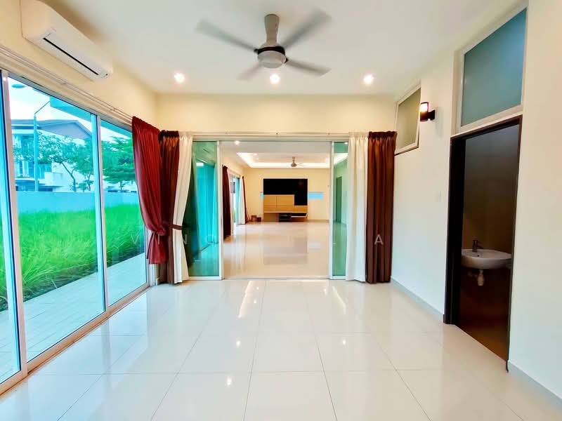Semi-Detached House for Sale in Kota Damansara (Selangor) - Vincent Liaw - Living Room - PropertyGuru.com.my