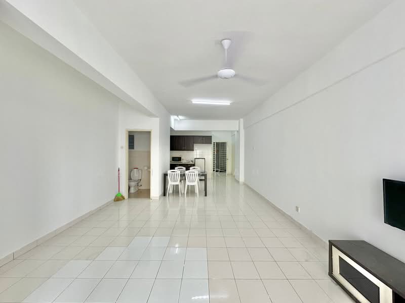 Condominium for Sale at Vista Mutiara - Azli Ibrahim - Living Room - PropertyGuru.com.my