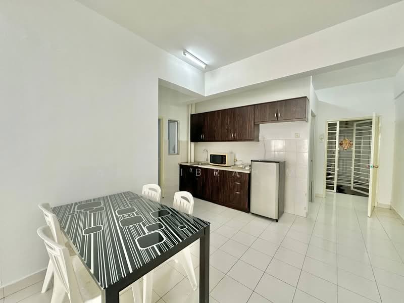 Condominium for Sale at Vista Mutiara - Azli Ibrahim - Kitchen - PropertyGuru.com.my