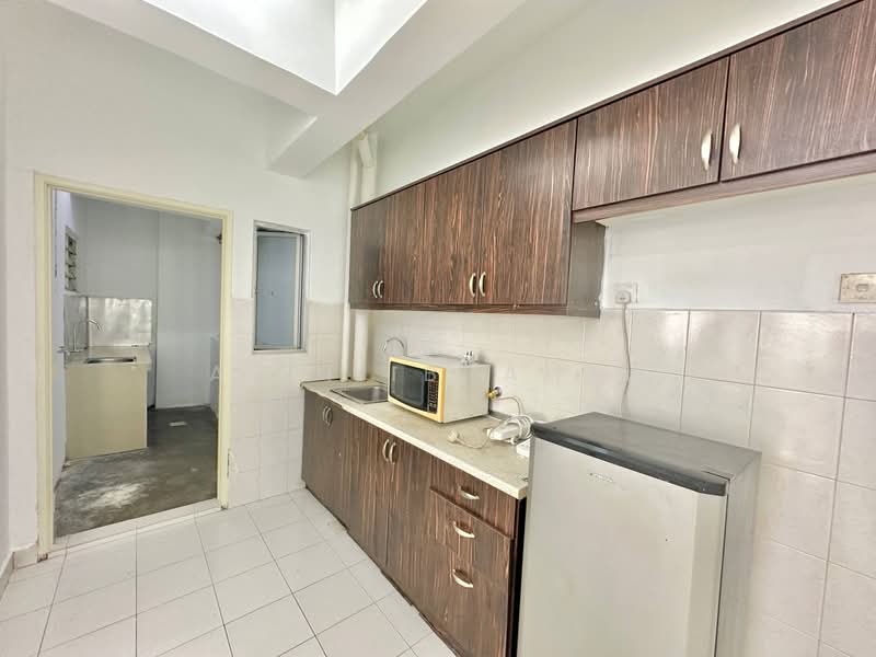 Condominium for Sale at Vista Mutiara - Azli Ibrahim - Kitchen - PropertyGuru.com.my