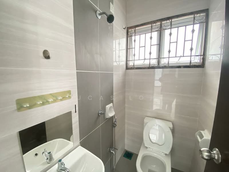 2-storey Terraced House for Rent in Puncak Bestari (Puncak Alam) - Lucas Loh - Bathroom - PropertyGuru.com.my