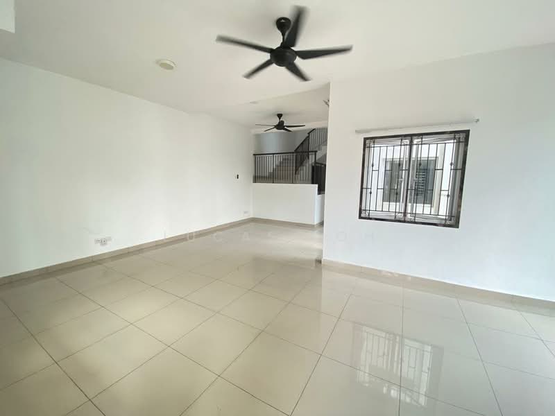 2-storey Terraced House for Rent in Puncak Bestari (Puncak Alam) - Lucas Loh - Living Room - PropertyGuru.com.my