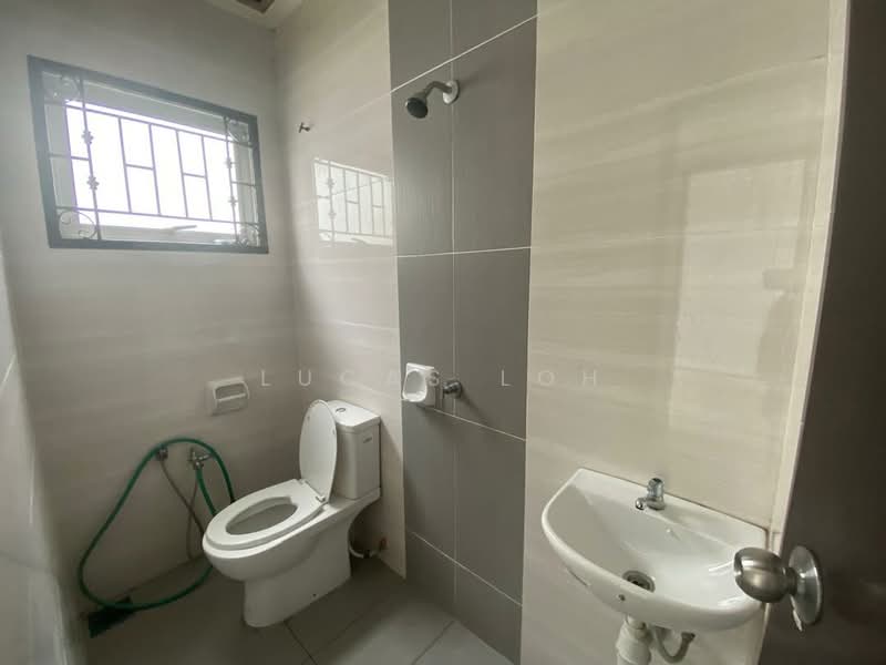2-storey Terraced House for Rent in Puncak Bestari (Puncak Alam) - Lucas Loh - Bathroom - PropertyGuru.com.my