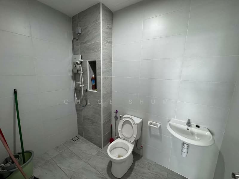 Condominium for Sale at KSL Residence 2 @ Kangkar Tebrau - Chloe Shum - Bathroom - PropertyGuru.com.my