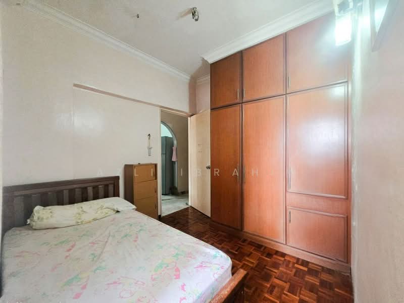 Pangsapuri untuk Dijual di Sri Kinabalu - Azli Ibrahim - Bedroom - PropertyGuru.com.my
