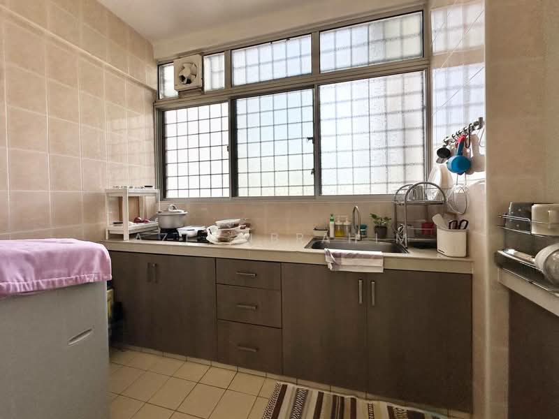 Apartment for Sale at Pangsapuri Seri Pinang - Azli Ibrahim - Kitchen - PropertyGuru.com.my