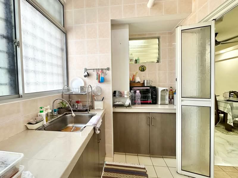 Apartment for Sale at Pangsapuri Seri Pinang - Azli Ibrahim - Kitchen - PropertyGuru.com.my