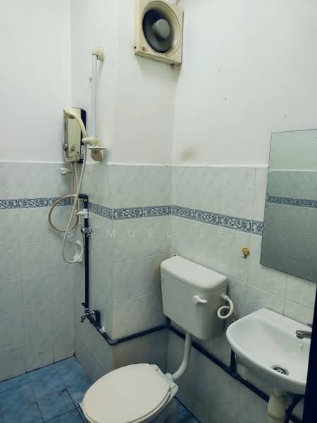 Rumah Bandar untuk Disewa di Johor Bahru (Johor) - Samuel Lee - Bathroom - PropertyGuru.com.my