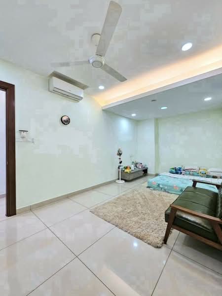 Rumah Kluster untuk Dijual di Taman Gaya (Ulu Tiram) - Karl Lim - Bedroom - PropertyGuru.com.my