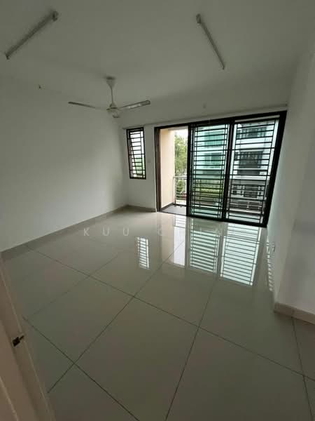 2.5-storey Terraced House for Sale in Bandar Indahpura (Kulai) - Kuu Chin - Balcony - PropertyGuru.com.my