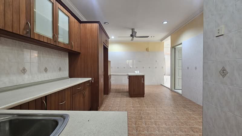 Semi-Detached House for Sale in Cheras (Selangor) - Janice Lau - Kitchen - PropertyGuru.com.my