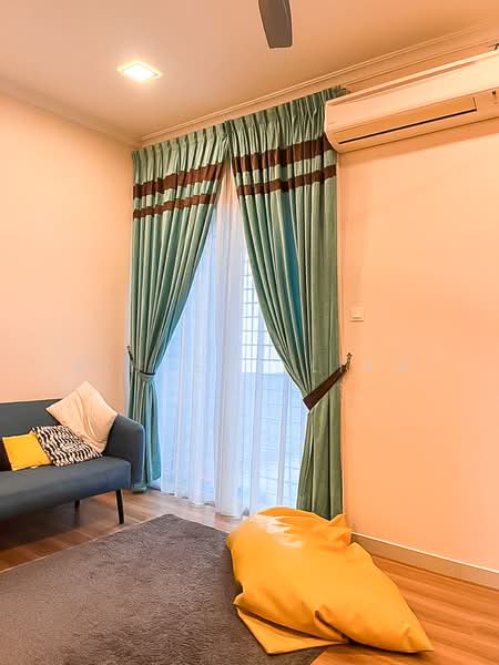 3-storey Terraced House for Sale in Petaling Jaya (Selangor) - Vincent Liaw - Living Room - PropertyGuru.com.my
