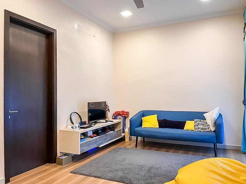 3-storey Terraced House for Sale in Petaling Jaya (Selangor) - Vincent Liaw - Living Room - PropertyGuru.com.my