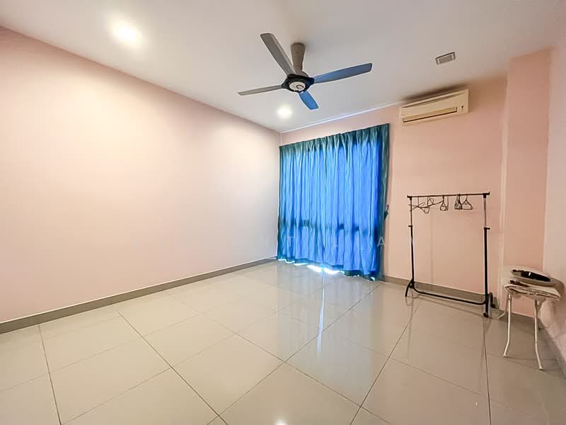3-storey Terraced House for Sale in Petaling Jaya (Selangor) - Vincent Liaw - Bedroom - PropertyGuru.com.my