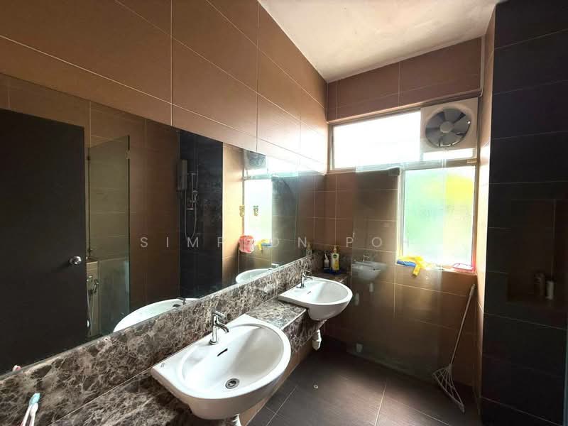 Semi-Detached House for Sale in Horizon Hills (Iskandar Puteri (Nusajaya)) - Simpson Poh - Bathroom - PropertyGuru.com.my
