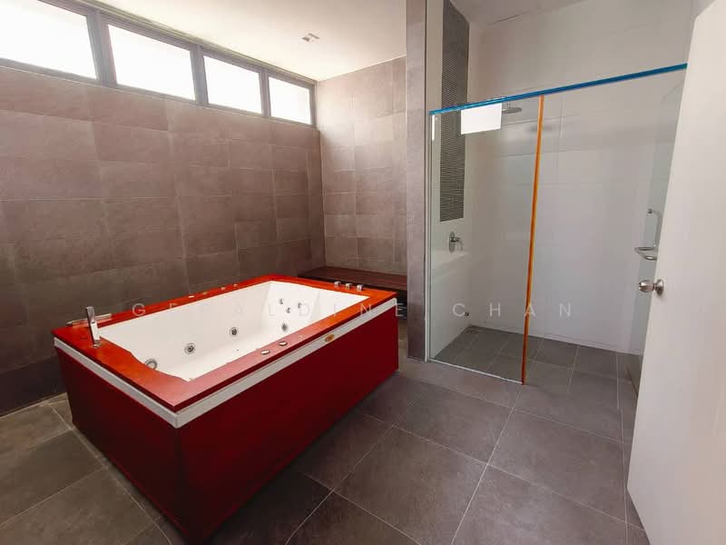 Rumah Berkembar untuk Dijual di Subang Jaya (Selangor) - Geraldine Chan - Bathroom - PropertyGuru.com.my