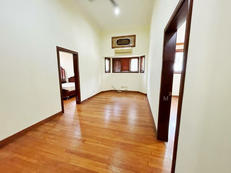 2-storey Terraced House for Sale in Pantai Hill Park (Pantai) - Azli Ibrahim - Interior - PropertyGuru.com.my