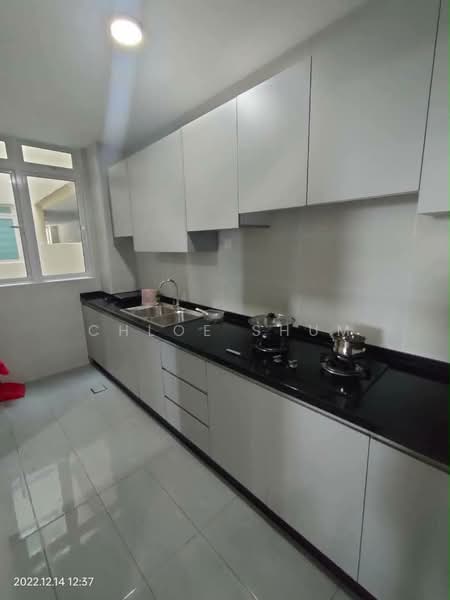 Servis Apartment untuk Disewa di KSL Residence @ Daya - Chloe Shum - Kitchen - PropertyGuru.com.my