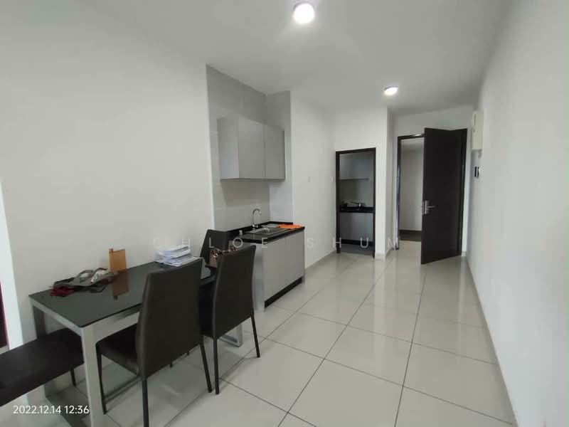 Servis Apartment untuk Disewa di KSL Residence @ Daya - Chloe Shum - Kitchen - PropertyGuru.com.my
