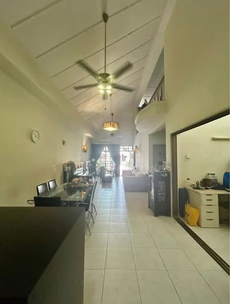 1.5-storey Terraced House for Sale in Taman Impian Emas (Skudai) - Sharon Ng - Living Room - PropertyGuru.com.my