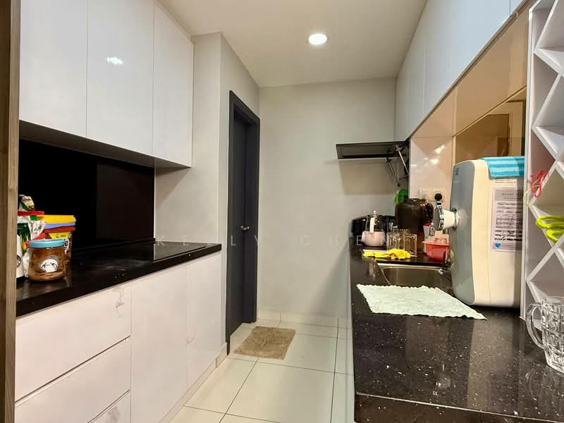 Kediaman Servis untuk Disewa di Southkey Mosaic - Kelly Chen - Kitchen - PropertyGuru.com.my