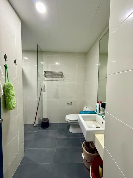 Kediaman Servis untuk Disewa di Southkey Mosaic - Kelly Chen - Bathroom - PropertyGuru.com.my