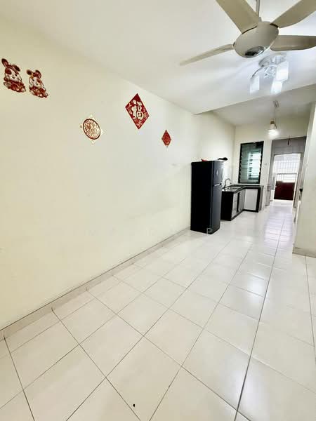 2-storey Terraced House for Sale in Taman Molek (Johor Bahru) - Simpson Poh - Kitchen - PropertyGuru.com.my