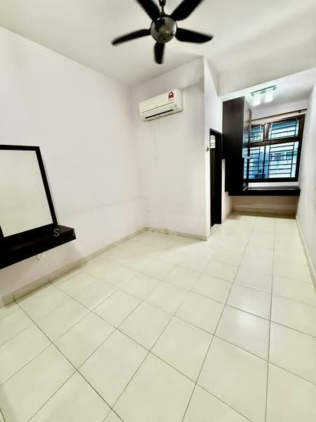 2-storey Terraced House for Sale in Taman Molek (Johor Bahru) - Simpson Poh - Interior - PropertyGuru.com.my
