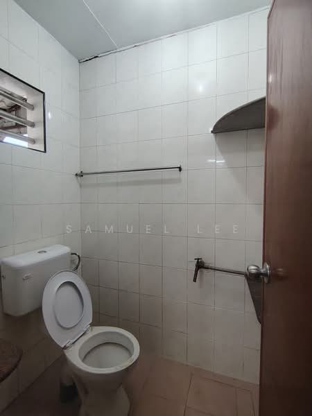 2-storey Terraced House for Rent in Taman Anggerik (Johor Bahru) - Samuel Lee - Bathroom - PropertyGuru.com.my