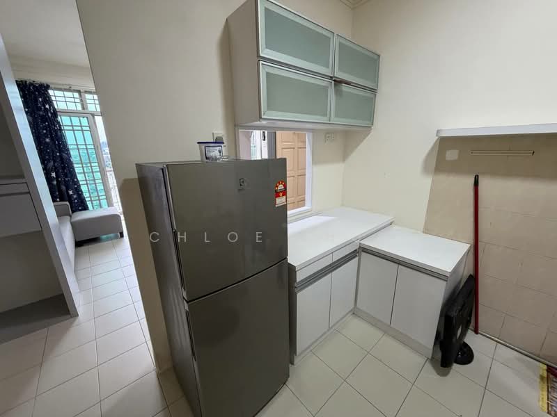 Pangsapuri untuk Disewa di Lake View Suites - Chloe Shum - Kitchen - PropertyGuru.com.my