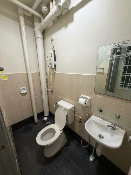Pangsapuri untuk Disewa di Lake View Suites - Chloe Shum - Bathroom - PropertyGuru.com.my