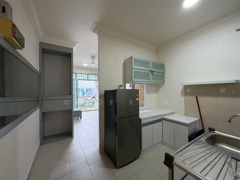 Pangsapuri untuk Disewa di Lake View Suites - Chloe Shum - Kitchen - PropertyGuru.com.my