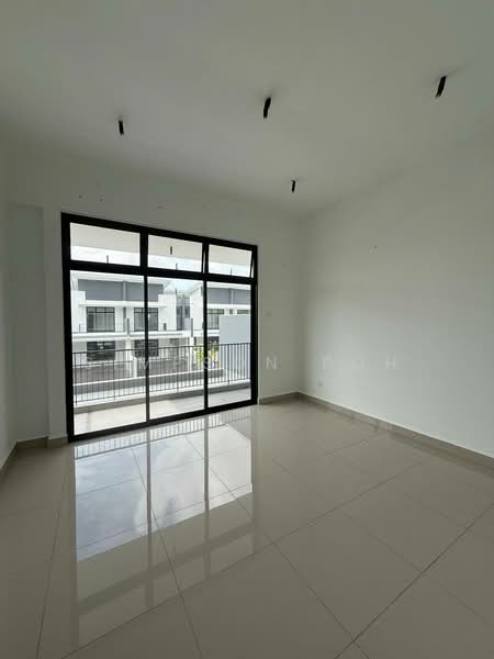 Rumah Teres untuk Dijual di Taman Ponderosa (Johor Bahru) - Simpson Poh - Balcony - PropertyGuru.com.my