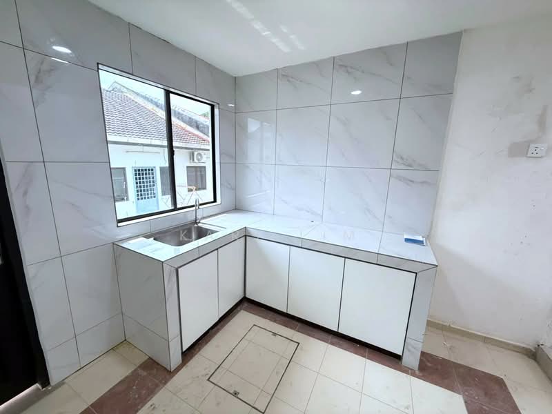 1-storey Terraced House for Sale in Bukit Indah (Iskandar Puteri (Nusajaya)) - Karl Lim - Kitchen - PropertyGuru.com.my