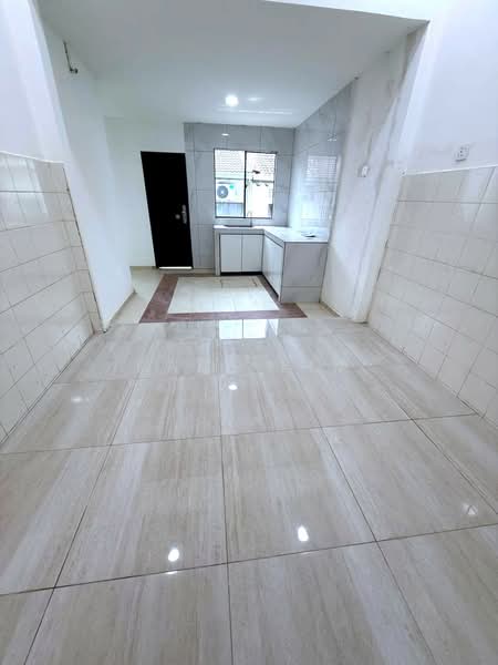 1-storey Terraced House for Sale in Bukit Indah (Iskandar Puteri (Nusajaya)) - Karl Lim - Kitchen - PropertyGuru.com.my