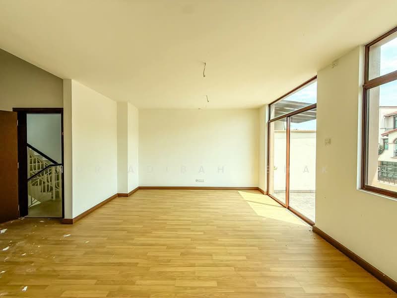 3-storey Terraced House for Sale in Diamond City (Semenyih) - Nur Adibah Ishak - PropertyGuru.com.my
