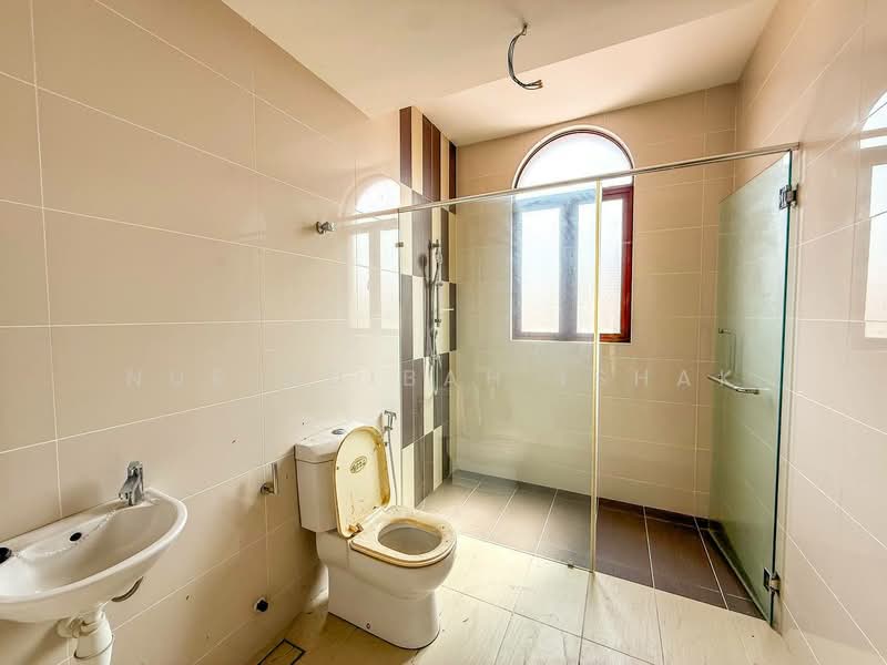 3-storey Terraced House for Sale in Diamond City (Semenyih) - Nur Adibah Ishak - PropertyGuru.com.my