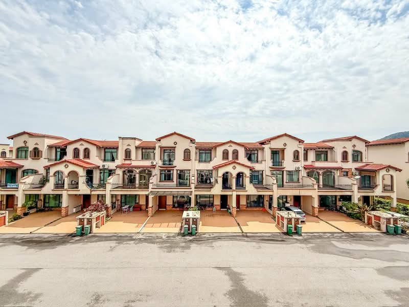 3-storey Terraced House for Sale in Diamond City (Semenyih) - Nur Adibah Ishak - PropertyGuru.com.my