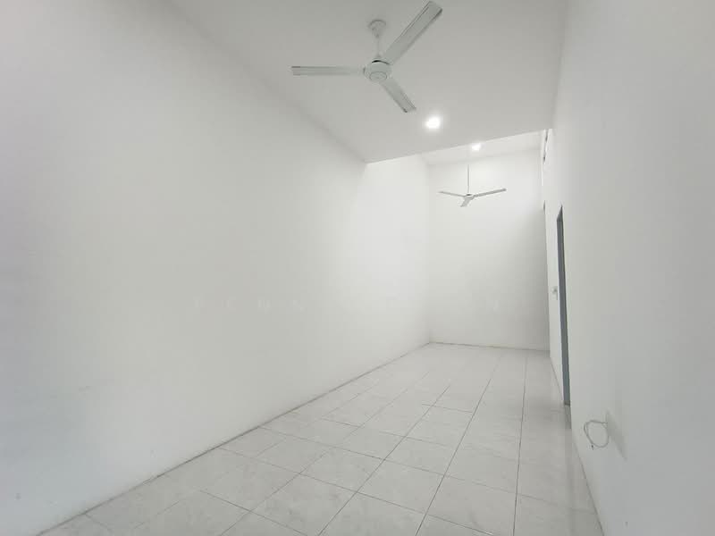 1-storey Terraced House for Sale in Gopeng (Perak) - PENNY CHEN - Bedroom - PropertyGuru.com.my