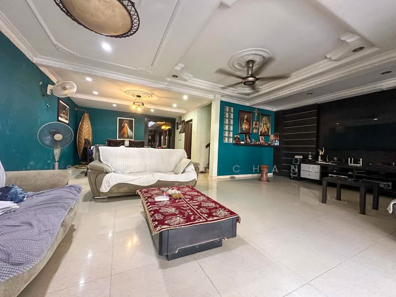 2-storey Terraced House for Sale in Taman Pandan Indah (Ampang) - Samantha Chang - Living Room - PropertyGuru.com.my