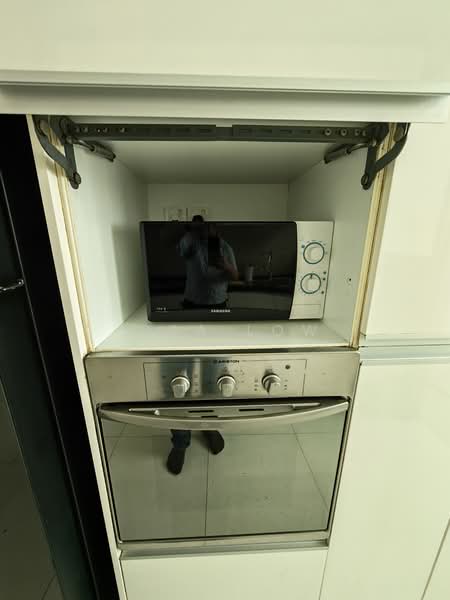 Servis Apartment untuk Disewa di Sinaran TTDI - Lisa Low - Kitchen - PropertyGuru.com.my