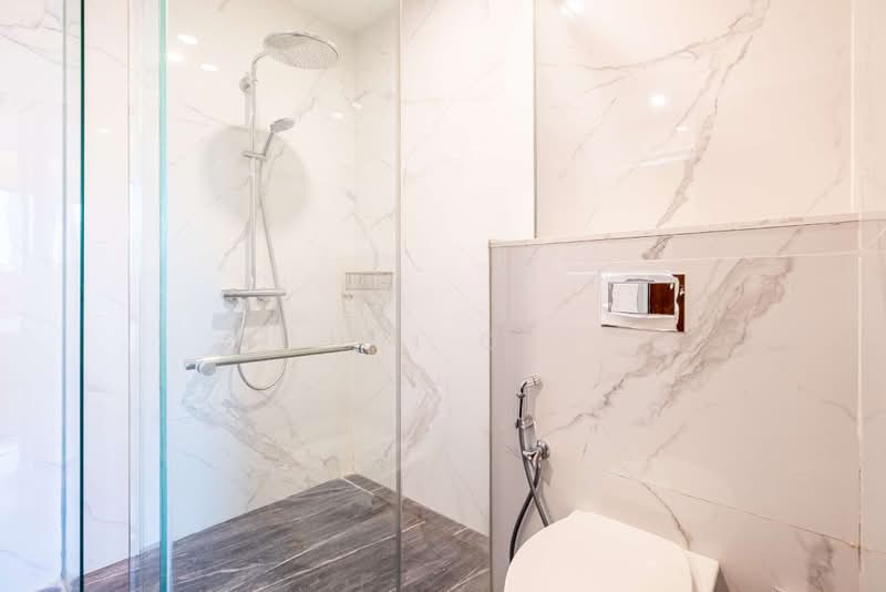 Servis Apartment untuk Disewa di Core Residence @ TRX - Hui Qi - Bathroom - PropertyGuru.com.my