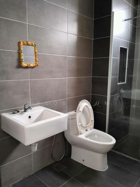Servis Apartment untuk Disewa di Marina Residence - Chloe Shum - Bathroom - PropertyGuru.com.my