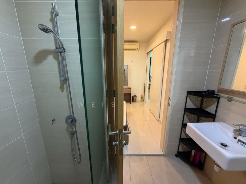 Servis Apartment untuk Disewa di Setia SKY Residences - Weis Oon - Bathroom - PropertyGuru.com.my