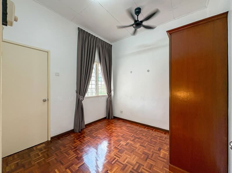 Terraced House for Sale in Bandar Kinrara Seksyen 5 (Bandar Kinrara) - Nur Diyanah - Bedroom - PropertyGuru.com.my