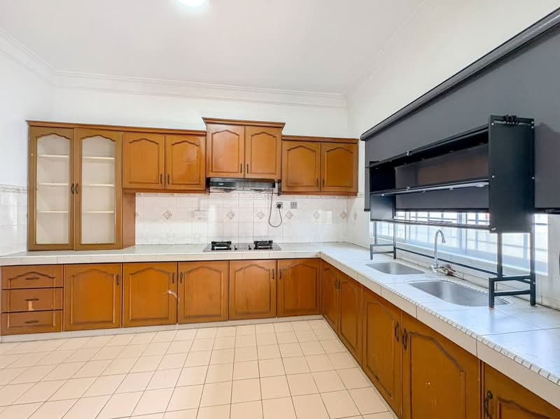Terraced House for Sale in Bandar Kinrara Seksyen 5 (Bandar Kinrara) - Nur Diyanah - Kitchen - PropertyGuru.com.my